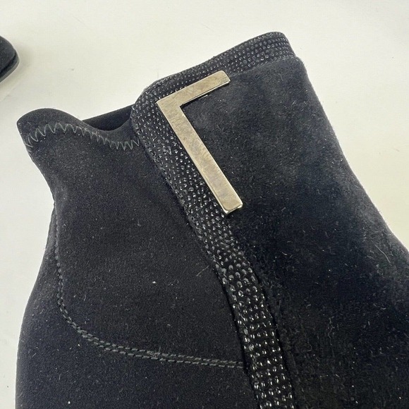 Stuart Weitzman Black Suede Heeled Ankle Boots Size 7 Silver Accents - Picture 6 of 13
